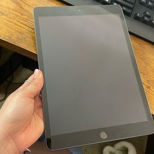 iPad 7th generation with wireless keyboard and case